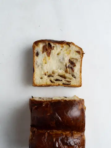 Karamelize Soğanlı Brioche